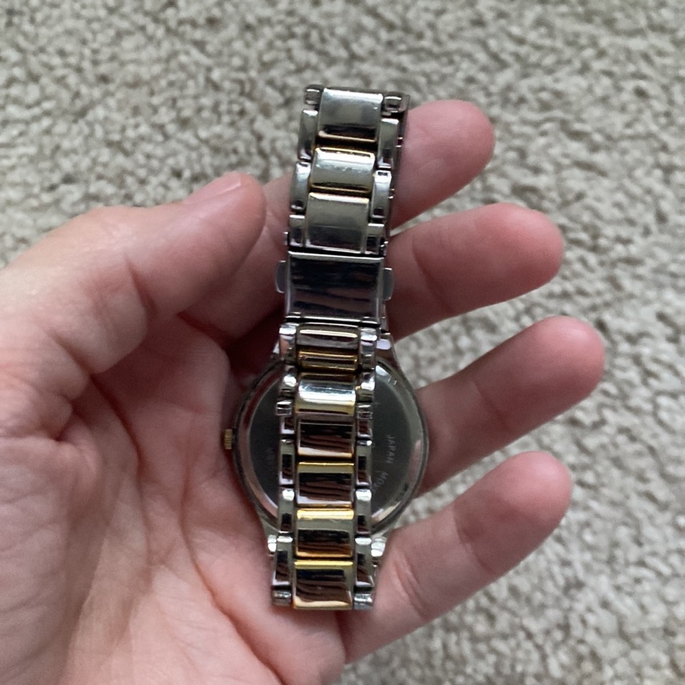 Watch - Picture 3 of 3